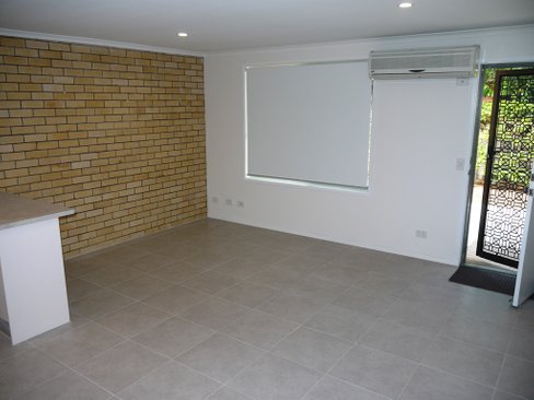 2/20 Walker Avenue, PALM BEACH QLD 4221