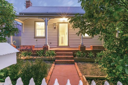 220 York Street, BALLARAT EAST VIC 3350