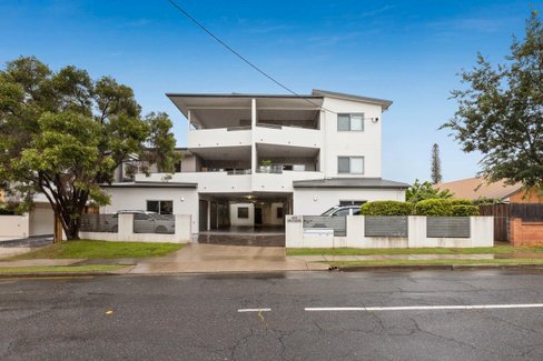 2/203 Melton Rd, NUNDAH QLD 4012