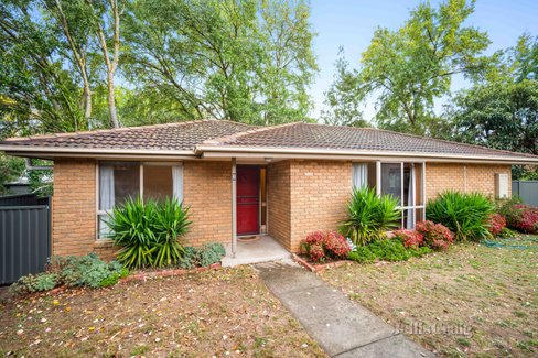 2/204 Larter Street  Golden Point 3350