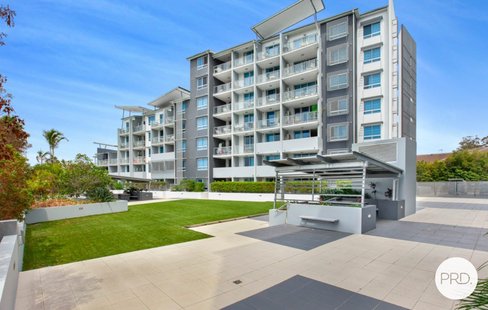 2205A/3 Main Street, VARSITY LAKES