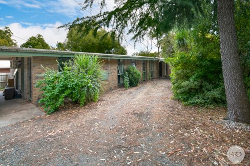 2/208 Eddy Ave, MOUNT HELEN VIC 3350