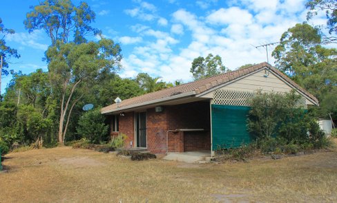 221 Bells Road, RODDS BAY QLD 4678