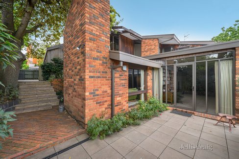 2/21 Davis Street Kew 3101