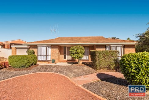 2/21 Mayfield Parade, STRATHDALE VIC 3550