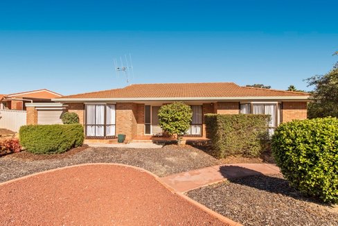 2/21 Mayfield Parade, STRATHDALE VIC 3550