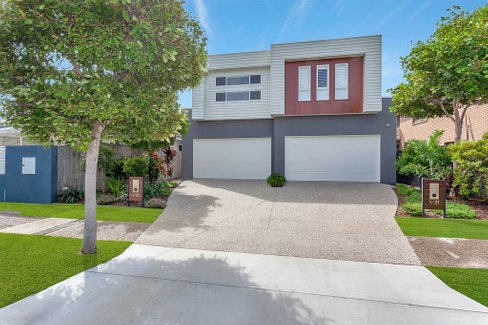 2/21 Nundah Ave, MIAMI QLD 4220