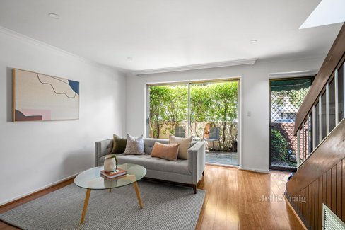 2 214 Moray Street South Melbourne 3205