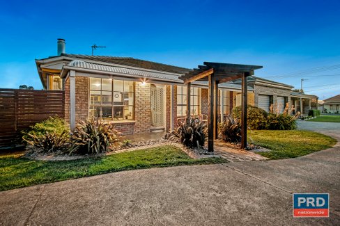 2/219 Spencer Street, SEBASTOPOL VIC 3356