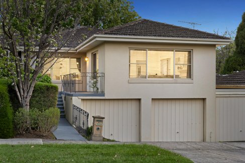 2/22 Chestnut Street Surrey Hills 3127