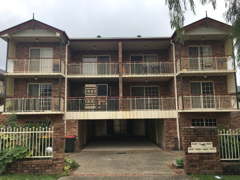 2/22 Miles Street, CLAYFIELD QLD 4011