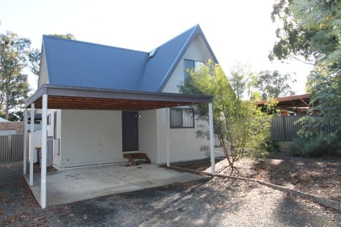 2/220 Eddy Avenue, MOUNT HELEN VIC 3350