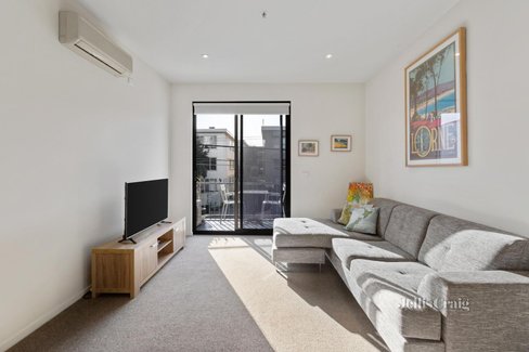 22 220 Barkly Street St Kilda 3182