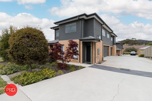 2/23 Gilmore Place, QUEANBEYAN WEST NSW 2620