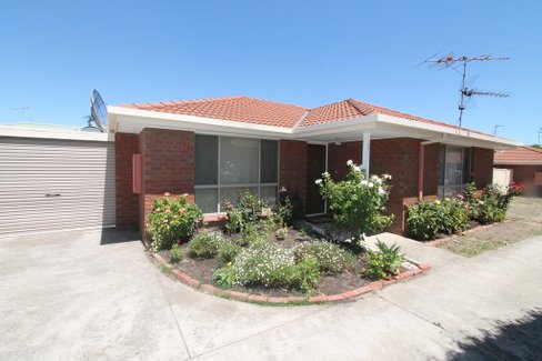 2/232 Albert Street, SEBASTOPOL VIC 3356