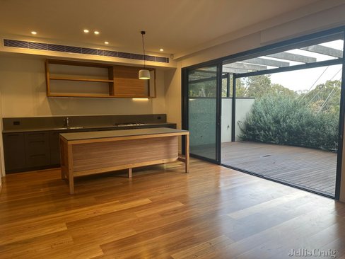 224 Beavers Road Northcote 3070