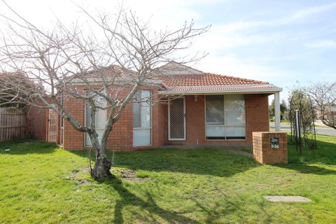 2/24 Jasmine Drive, DELACOMBE VIC 3356