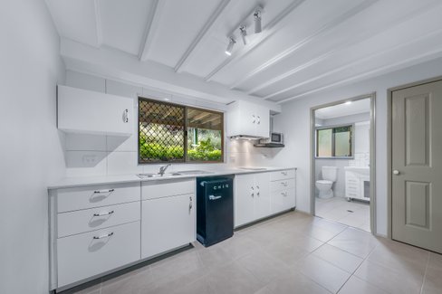 2/25 Sandpiper Crescent, JUBILEE POCKET QLD 4802