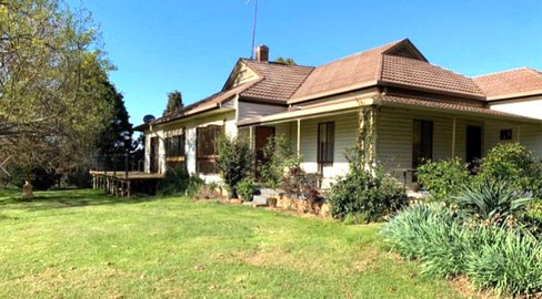 2252 Jingellic Road, MUNDEROO NSW 2653