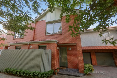 2/253 Burke Road Glen Iris 3146