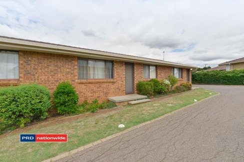 2/257 Goonoo Goonoo Road, TAMWORTH NSW 2340