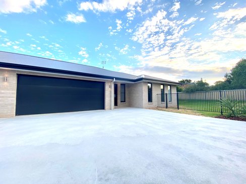 2/26 Mustang Close, TAMWORTH NSW 2340