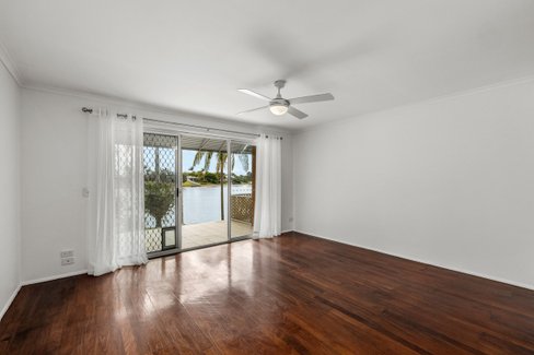 2/27 Barbet Place, Burleigh Waters QLD 4220
