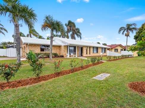 227 Mallawa Drive PALM BEACH