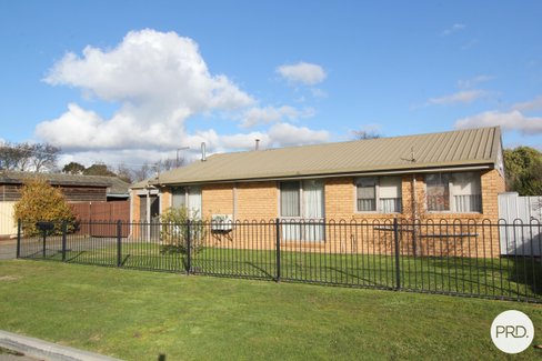 227 Winter Street, DELACOMBE VIC 3356