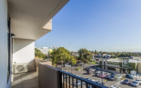 227/70 Batesford Road Chadstone 3148