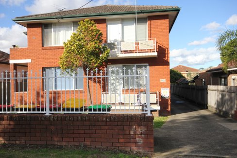 2/28 Augusta Street, PUNCHBOWL NSW 2196