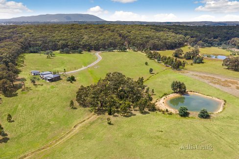 228 Falloons Road Woodend 3442