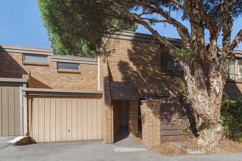 2/284 Barkers Road Hawthorn 3122