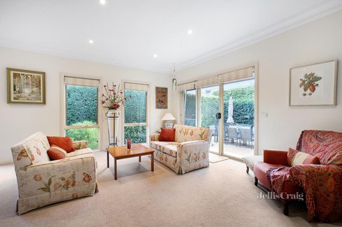 2 29 Panoramic Grove Glen Waverley 3150