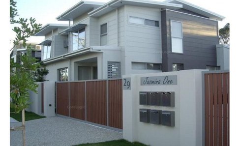 2/29 Ward Street, SOUTHPORT QLD 4215