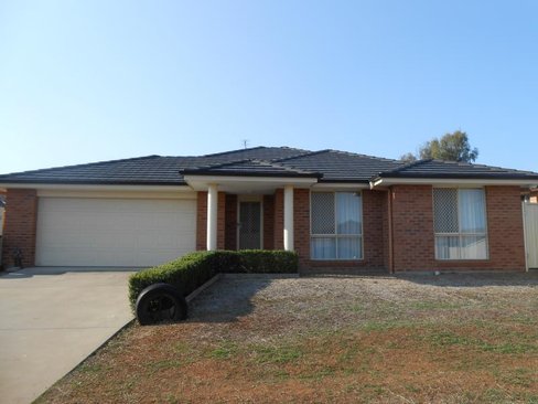 22C Piper Street, TAMWORTH NSW 2340