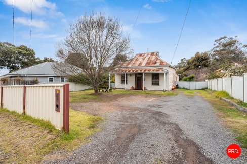 23 Adam Street, QUARRY HILL VIC 3550