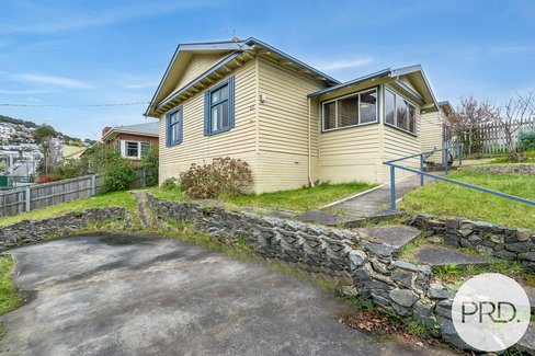 23 Alexander Street, SANDY BAY