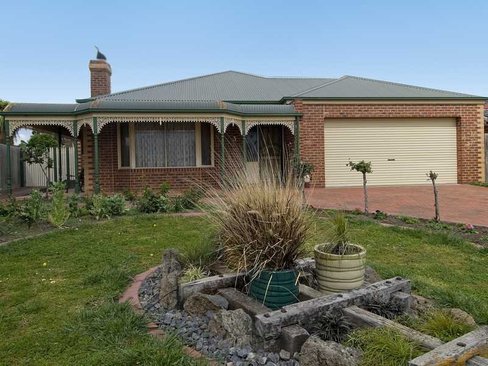 23 Banksia Place Grovedale 3216