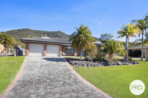23 Bass Avenue, LAURIETON NSW 2443