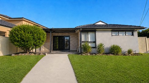 23 Brisbane Ave, LURNEA