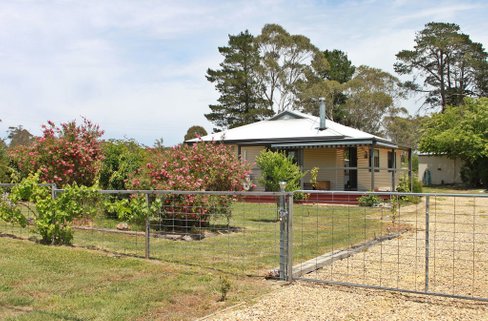 23 Carabost Street, TUMBARUMBA NSW 2653