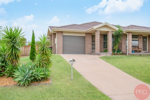 23 Carnarvon Circuit, EAST MAITLAND NSW 2323
