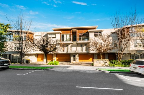 2/3 Carnarvon Street Doncaster 3108