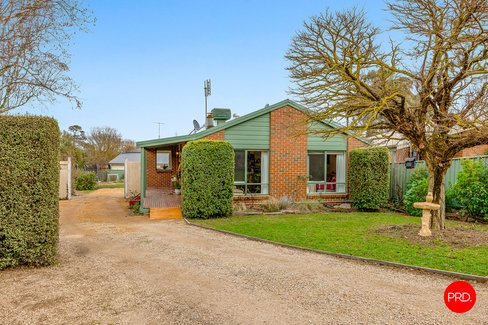 23 Castles Crescent, KYNETON VIC 3444