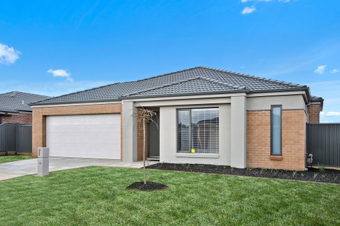 23 Charolais Street, DELACOMBE VIC 3356