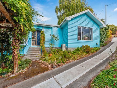 23 Chippendale Street, CLAREMONT TAS 7011