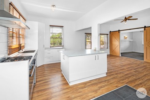 23 Clunes Road, CRESWICK VIC 3363