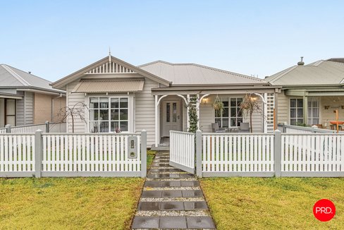 23 Collins Parade, KYNETON VIC 3444