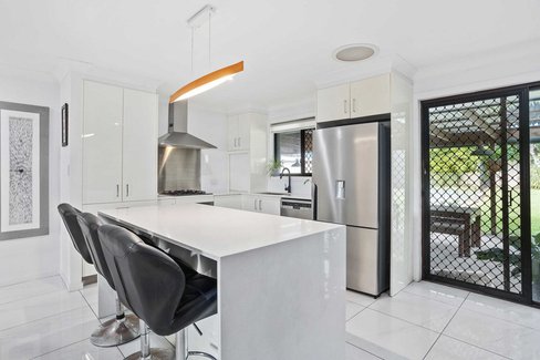23 Colvillea Court, Palm Beach QLD 4221